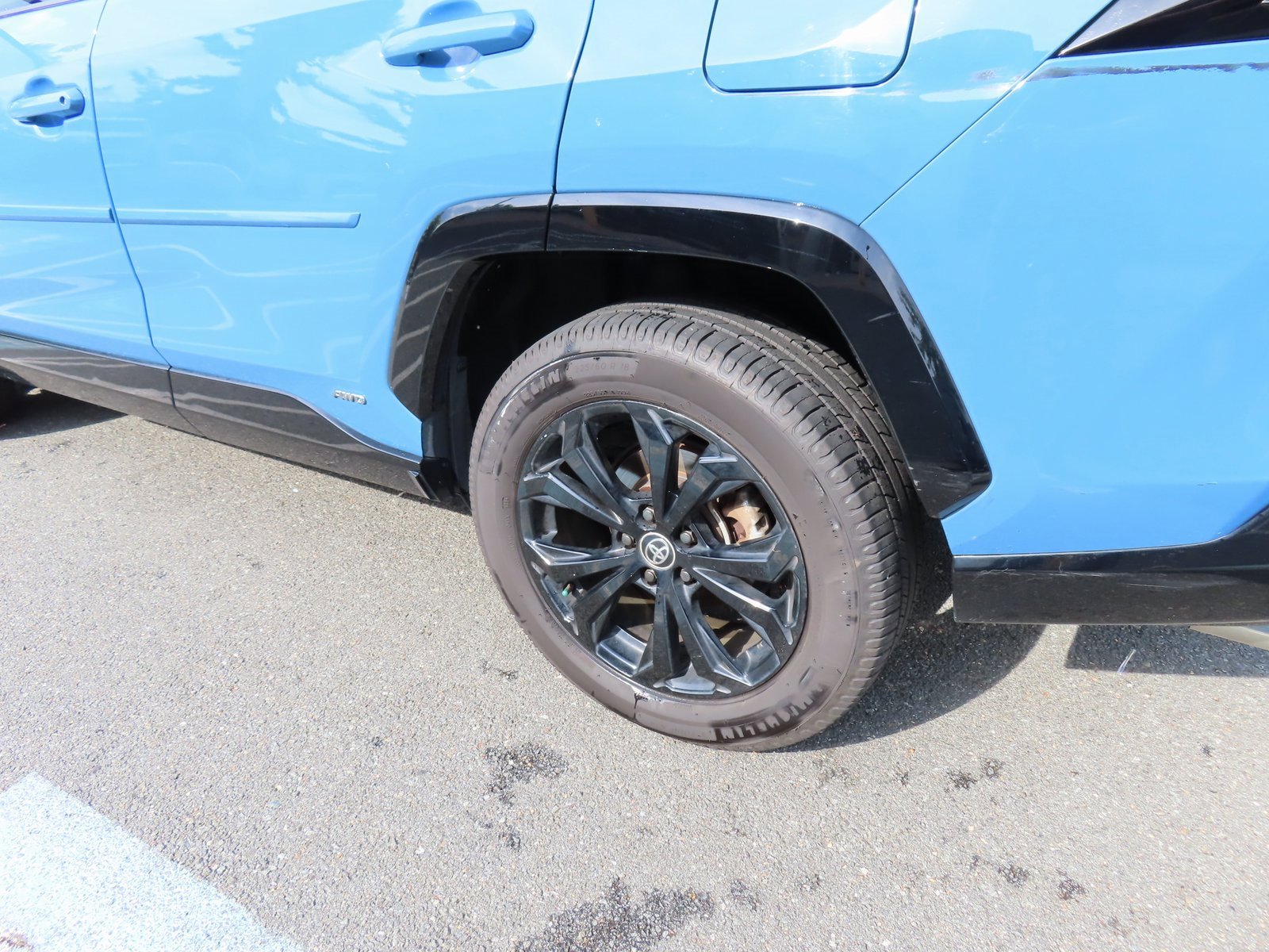 Used 2022 Toyota RAV4 SE w/ Convenience Package image 10