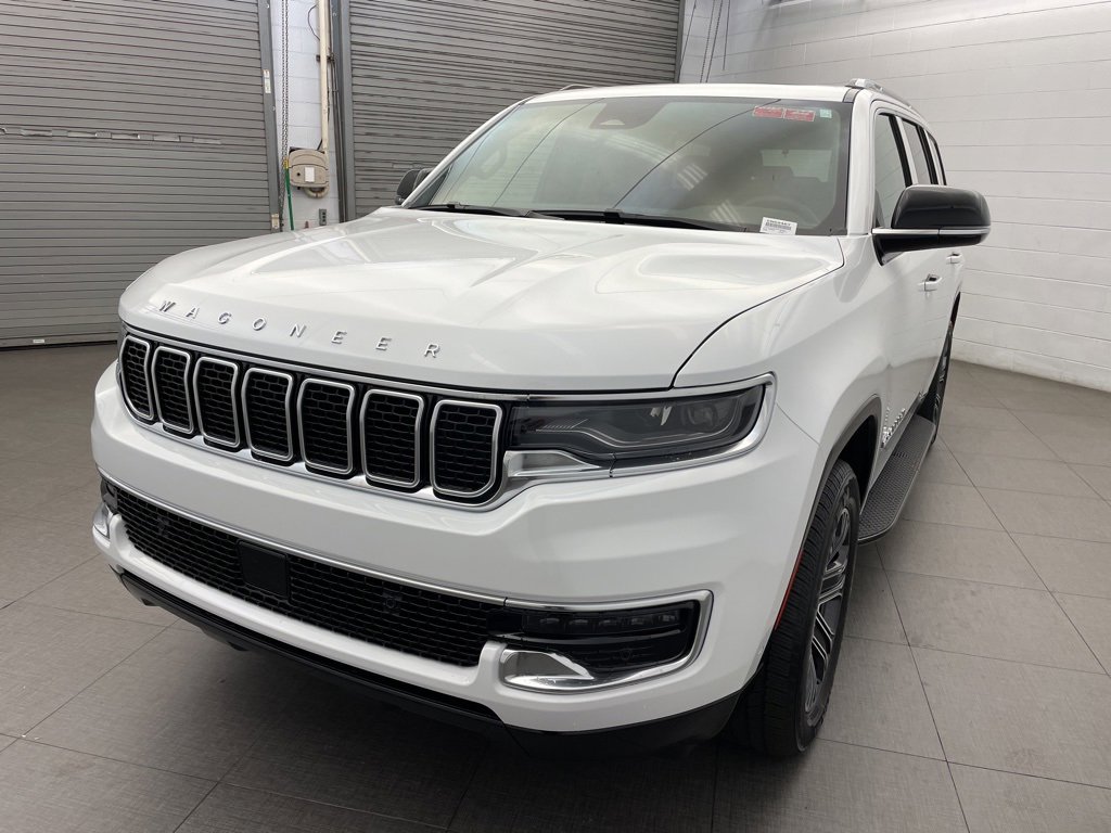 New 2025 Jeep Wagoneer 4WD w/ Premium Group I image 8