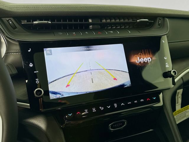 New 2026 Jeep Grand Cherokee Limited image 14