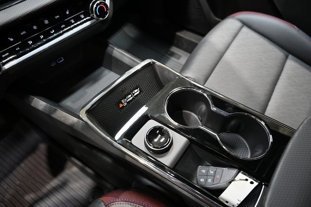 New 2026 Chevrolet Equinox RS w/ LPO, Floor Liner Package image 18