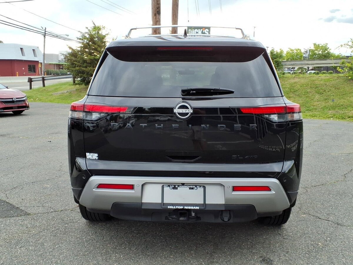 Certified 2023 Nissan Pathfinder SL w/ SL Premium Package AWD/4WD image 6