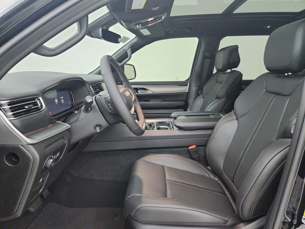 New 2025 Jeep Wagoneer L Series II image 19