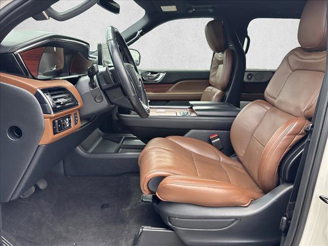 Used 2024 Lincoln Navigator Reserve AWD/4WD image 13