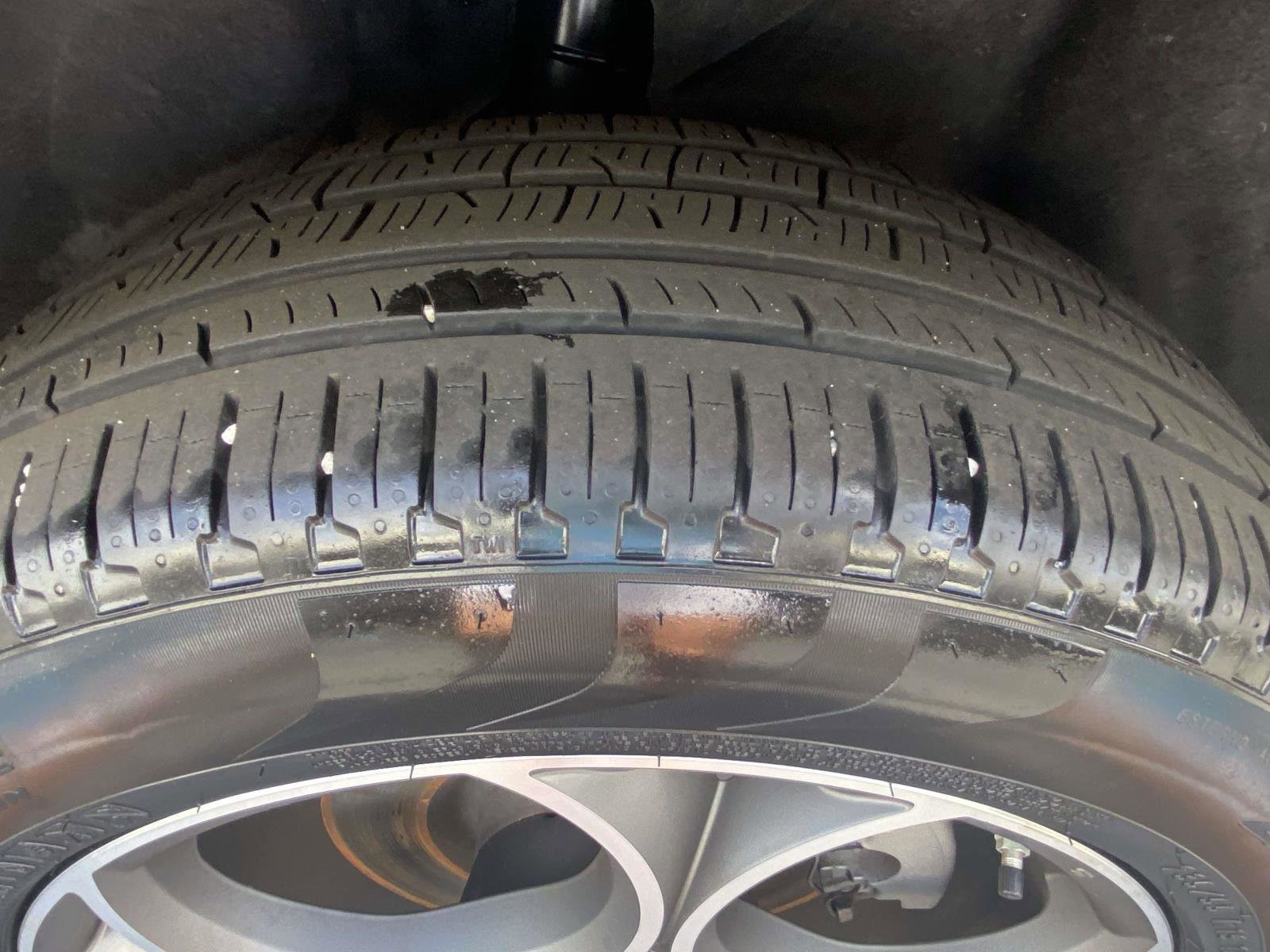 Used 2024 Alfa Romeo Stelvio Ti image 19