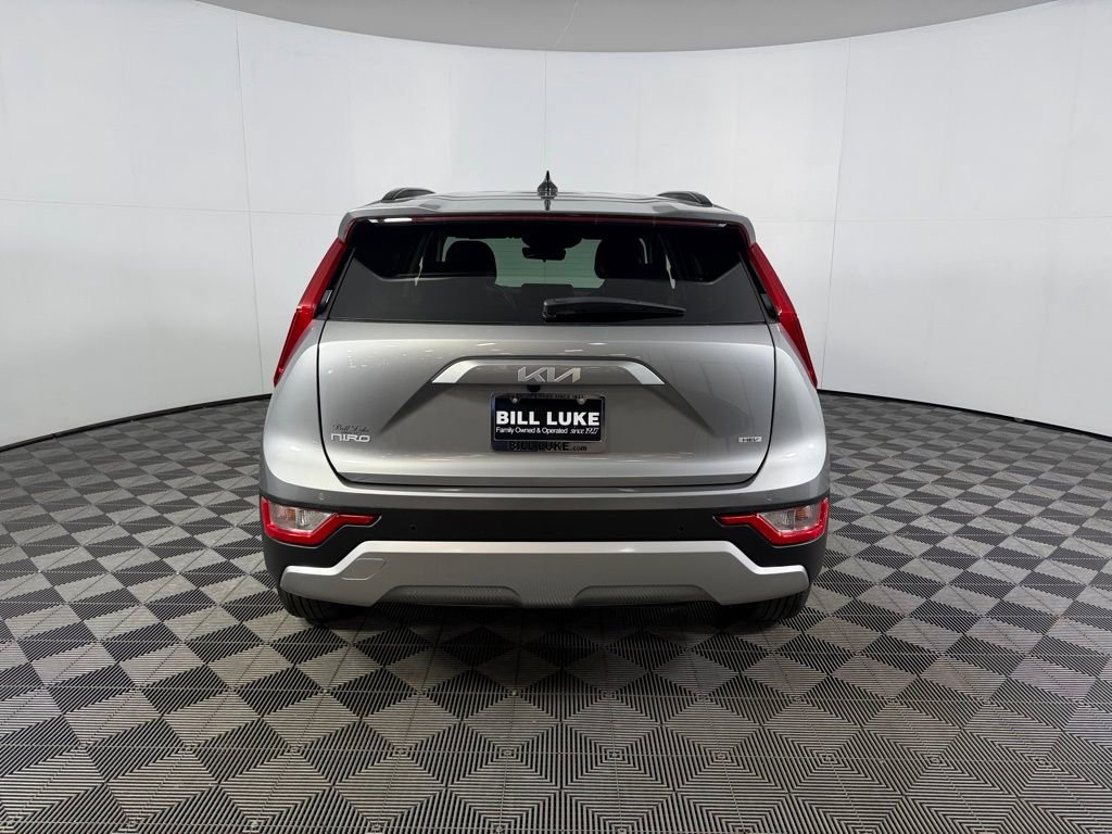 Used 2025 Kia Niro EX image 9