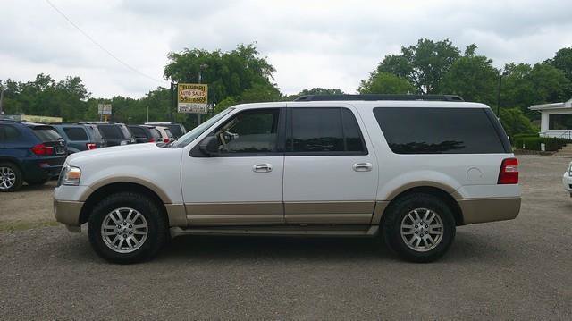 Used 2011 Ford Expedition EL XLT w/ 202A Rapid Spec Order Code AWD/4WD image 1