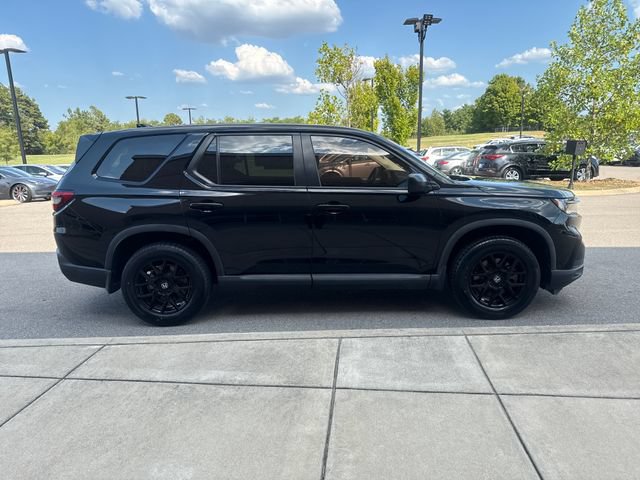 Used 2023 Honda Pilot LX image 5