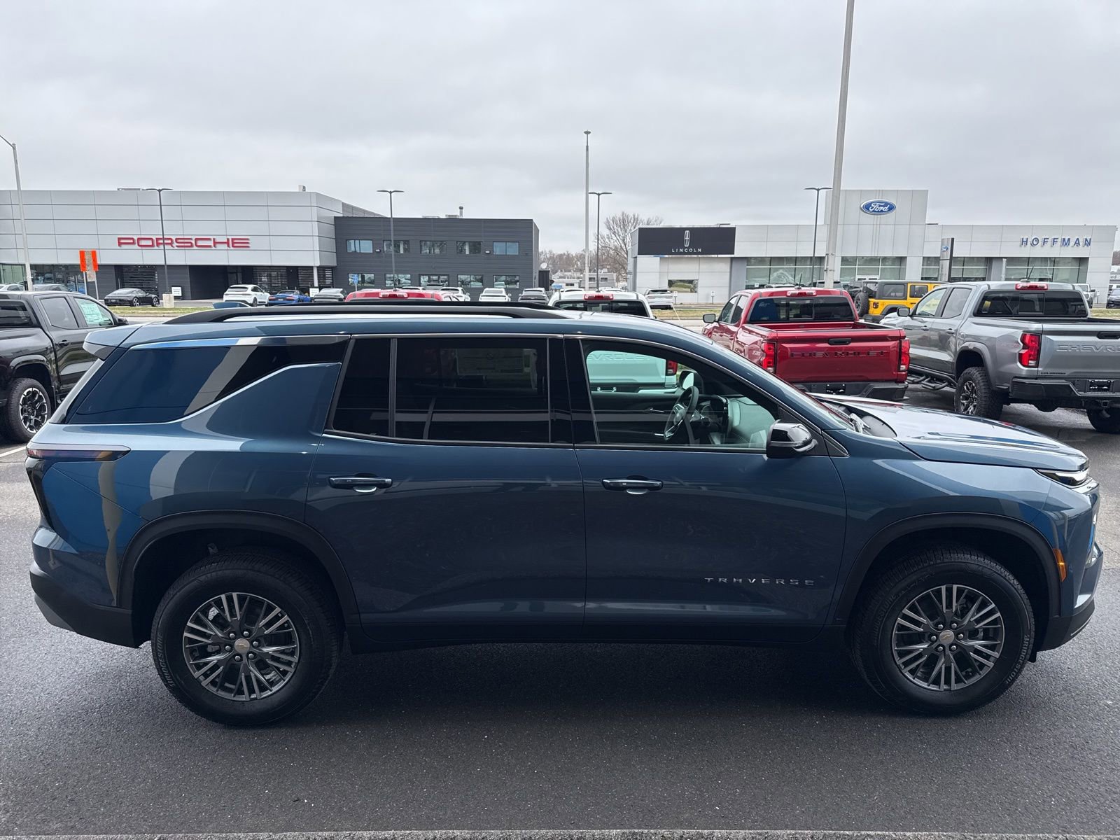 New 2026 Chevrolet Traverse LT AWD/4WD image 5