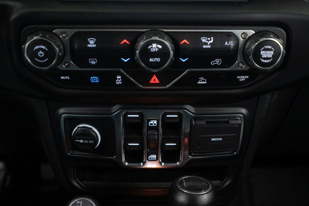 Used 2023 Jeep Wrangler Unlimited w/ 8.4" Radio Group AWD/4WD image 21