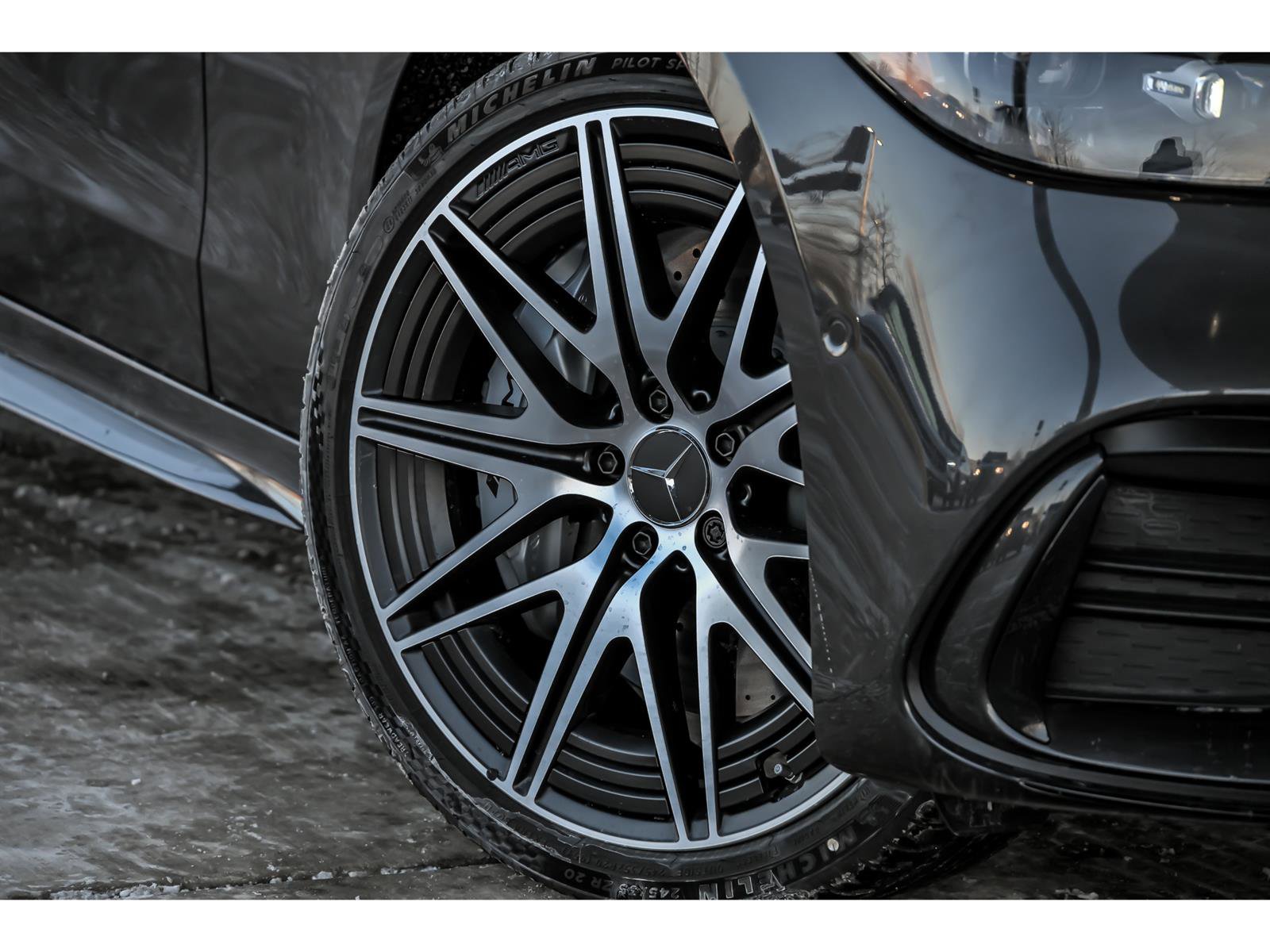 New 2026 Mercedes-Benz C 43 AMG 4MATIC Sedan image 3