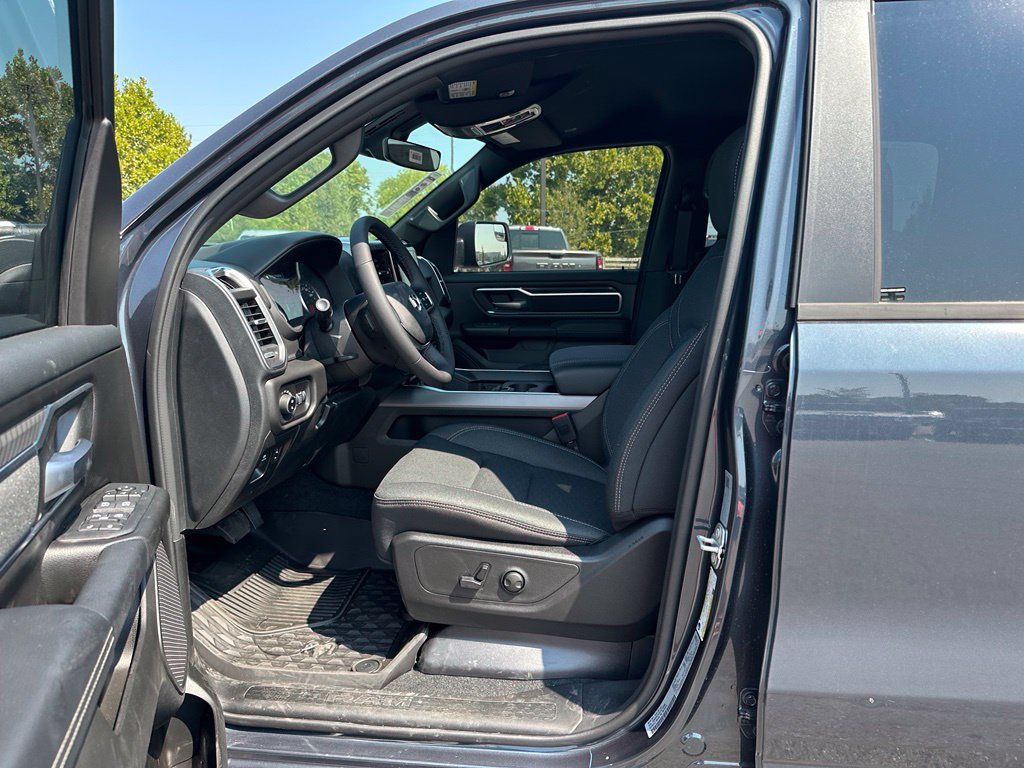 New 2026 RAM 1500 Big Horn AWD/4WD image 10