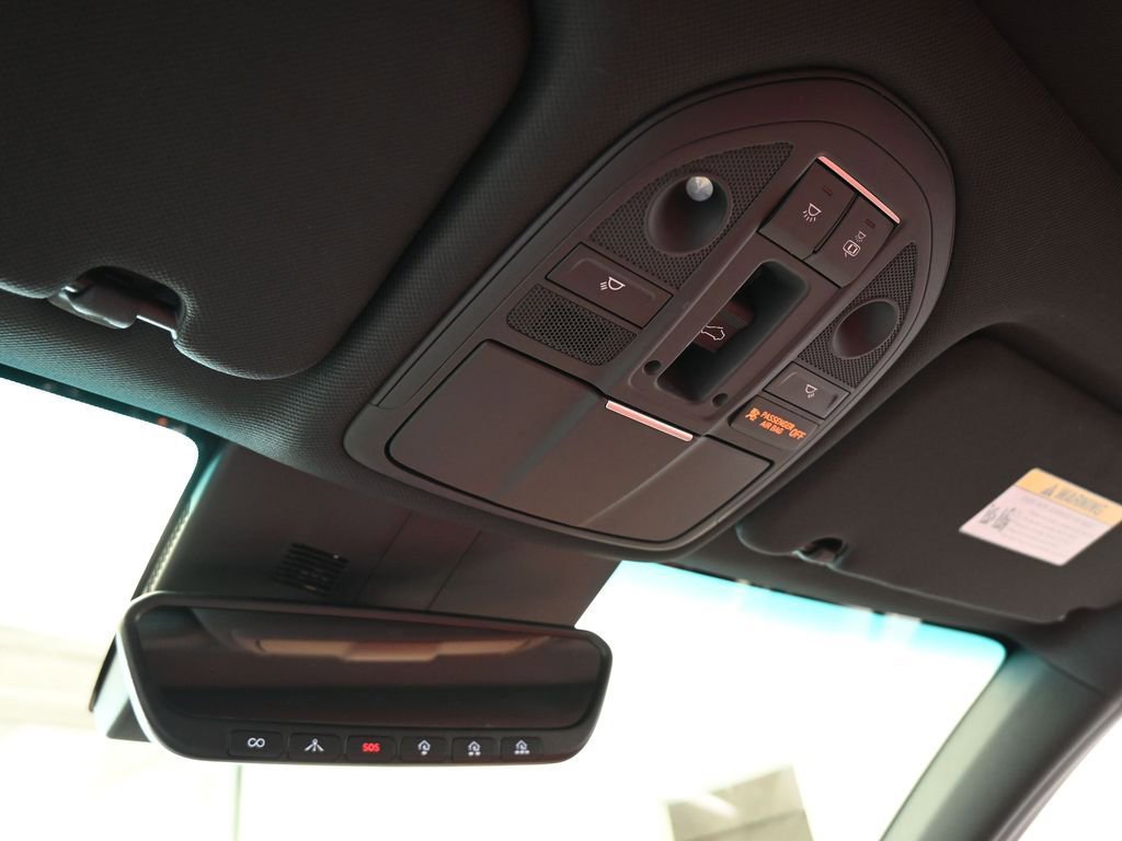 Used 2023 Genesis G70 3.3T w/ Sport Advanced Package image 29