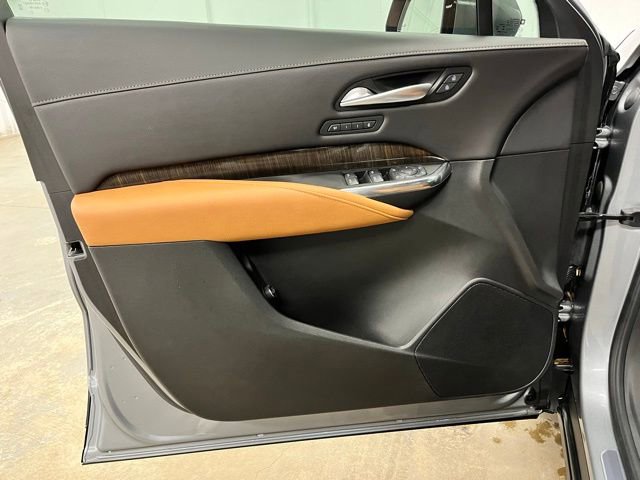 Used 2023 Cadillac XT4 Sport image 16