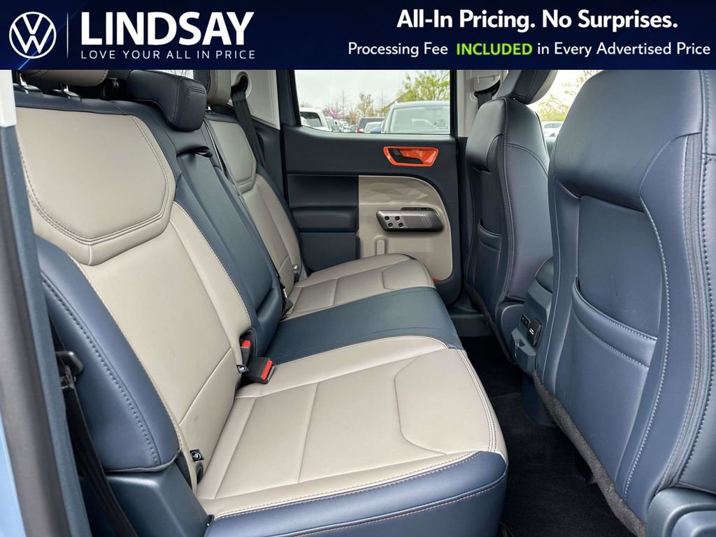 Used 2025 Ford Maverick Lariat image 13