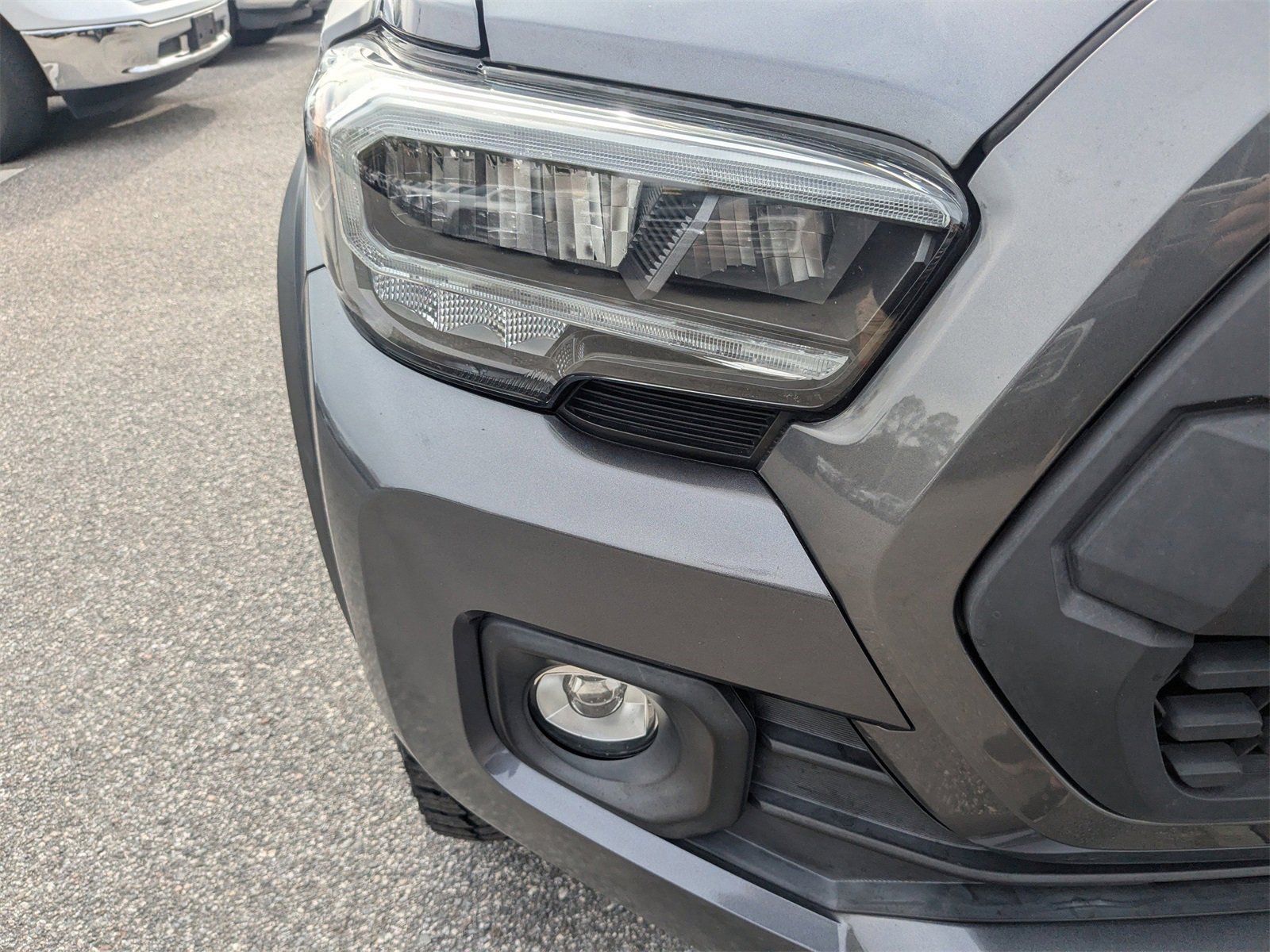 Used 2020 Toyota Tacoma TRD Off-Road image 10