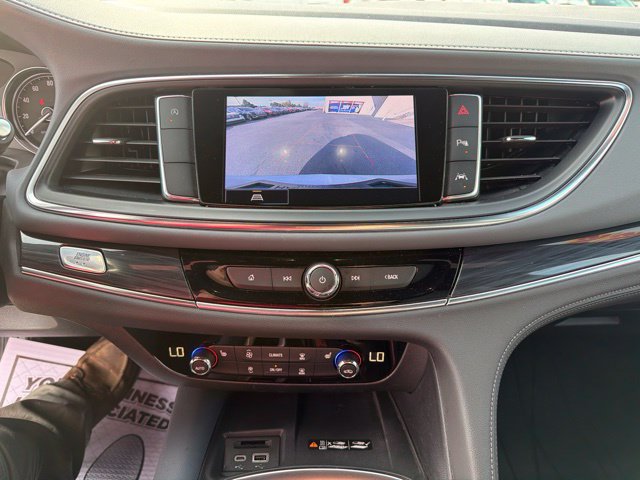 Certified 2022 Buick Enclave Essence FWD image 18