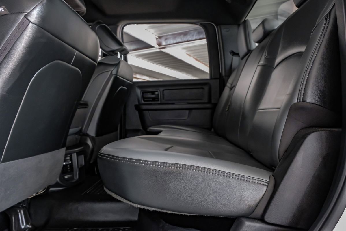 Used 2024 RAM 3500 Tradesman w/ Chrome Appearance Group image 38