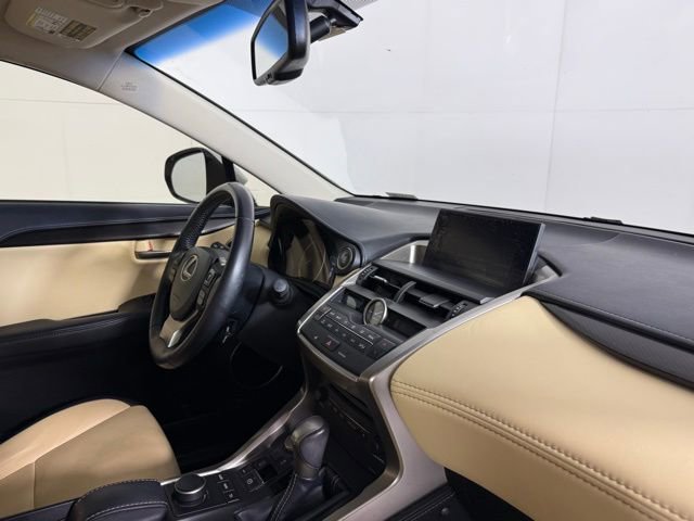 Used 2015 Lexus NX 200t FWD image 32