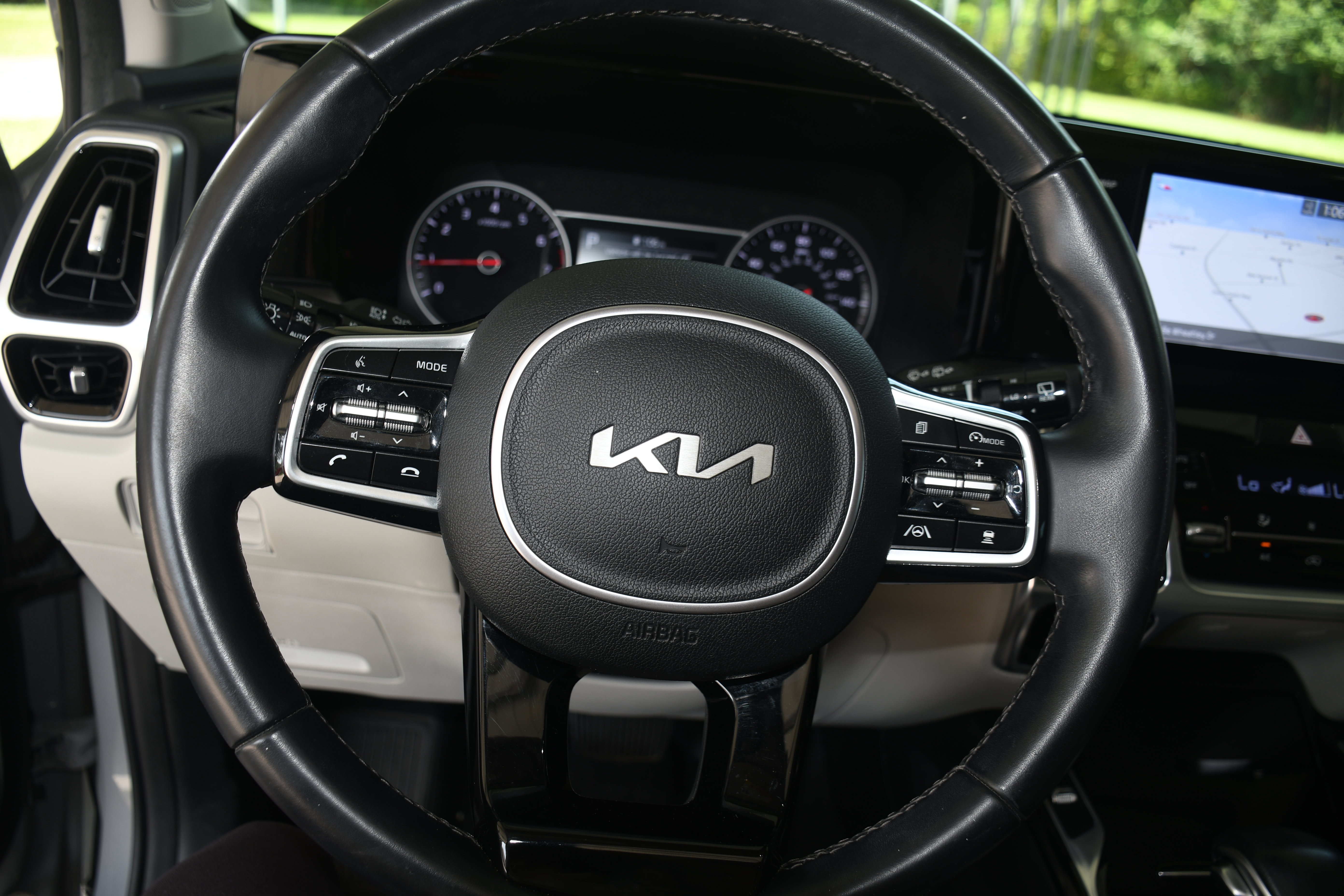 Used 2022 Kia Sorento SX AWD/4WD image 13