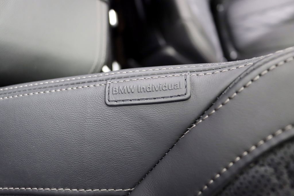 Used 2024 BMW X7 M60i w/ Executive Package image 32