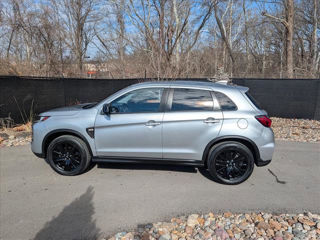 Used 2022 Mitsubishi Outlander Sport LE image 2