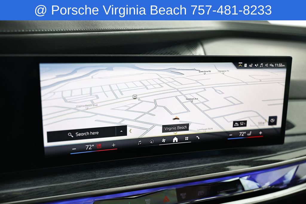 Used 2023 BMW 740i w/ Parking Assistance Package image 39