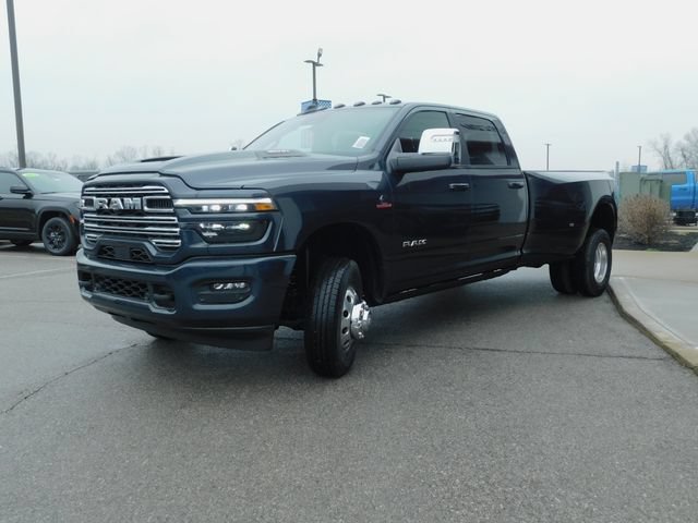 New 2026 RAM 3500 Laramie AWD/4WD image 4