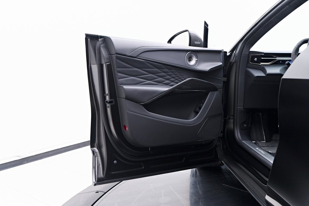 Used 2025 Lotus Eletre image 51