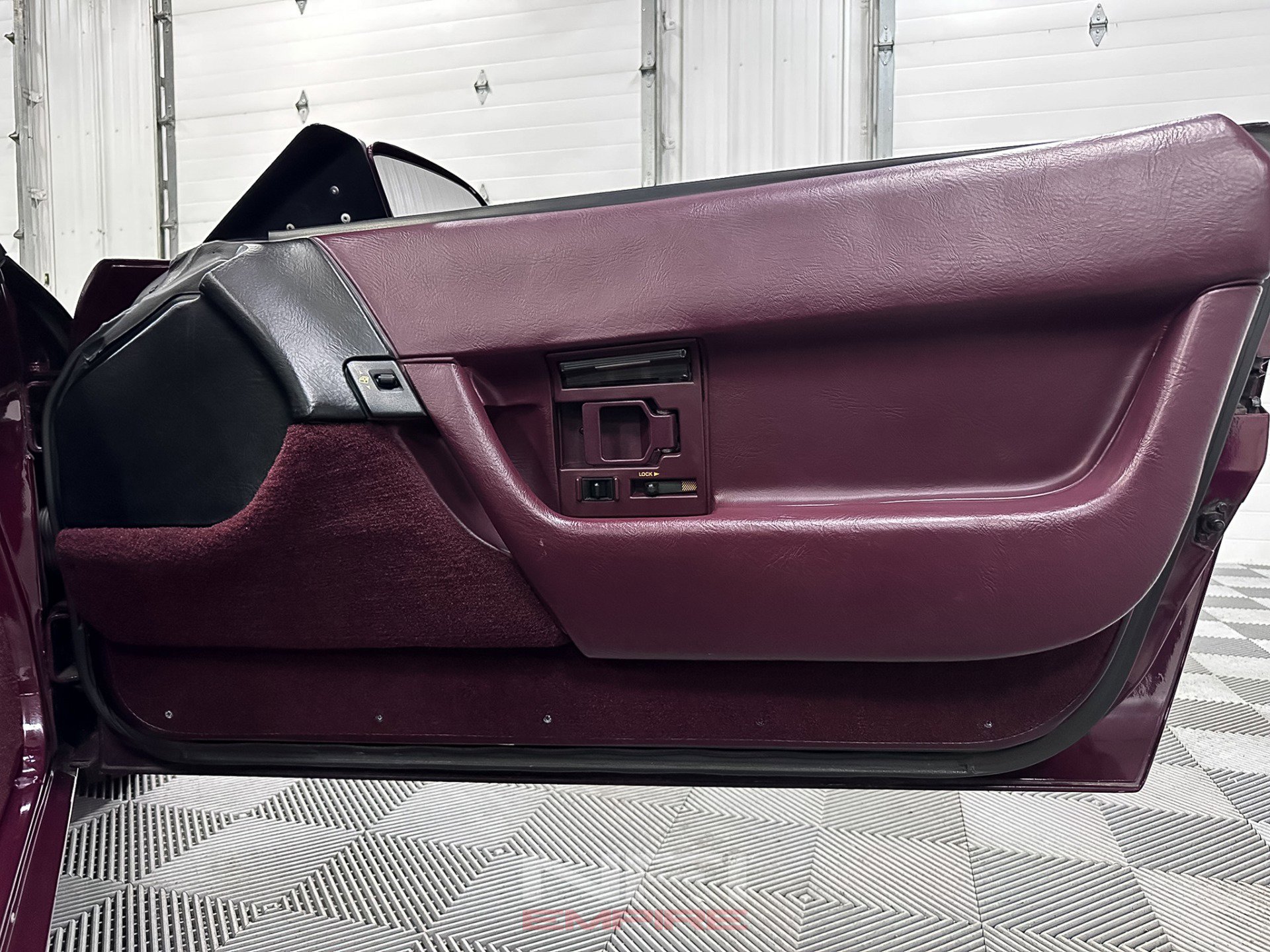 Used 1993 Chevrolet Corvette Convertible 2D image 43