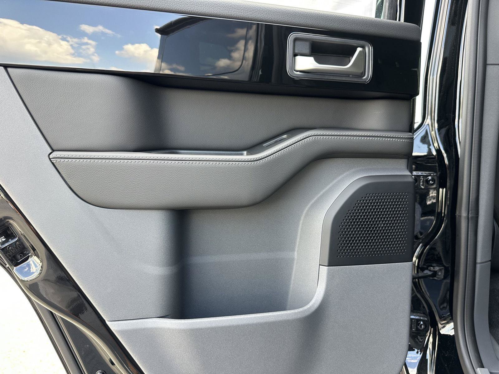 New 2026 INEOS Grenadier Station Wagon AWD/4WD image 18
