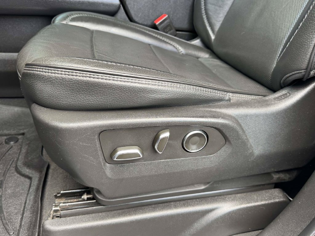 Used 2023 GMC Yukon XL Denali w/ Max Trailering Package AWD/4WD image 22