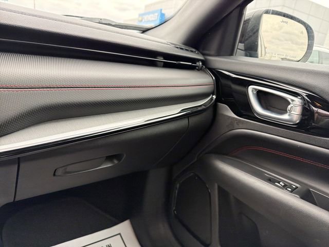 Used 2024 Jeep Compass Trailhawk image 22