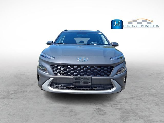 Used 2023 Hyundai Kona SEL AWD/4WD image 2