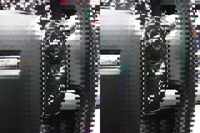 Used 2020 Land Rover Range Rover Evoque S image 19