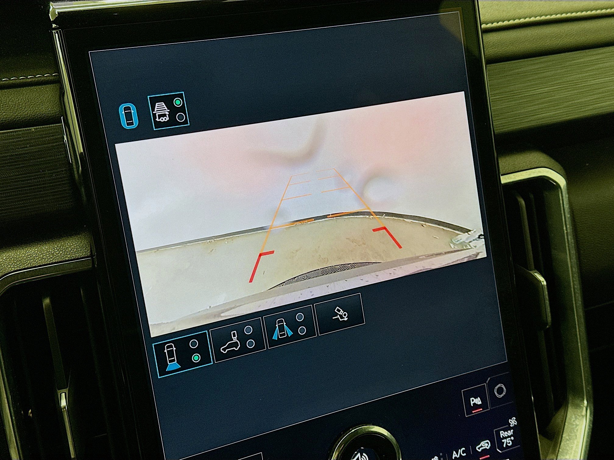 Used 2025 GMC Acadia Elevation image 23