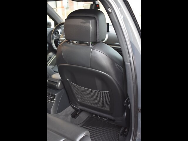 Used 2018 Audi A3 e-tron Premium Plus w/ Technology Package FWD image 25