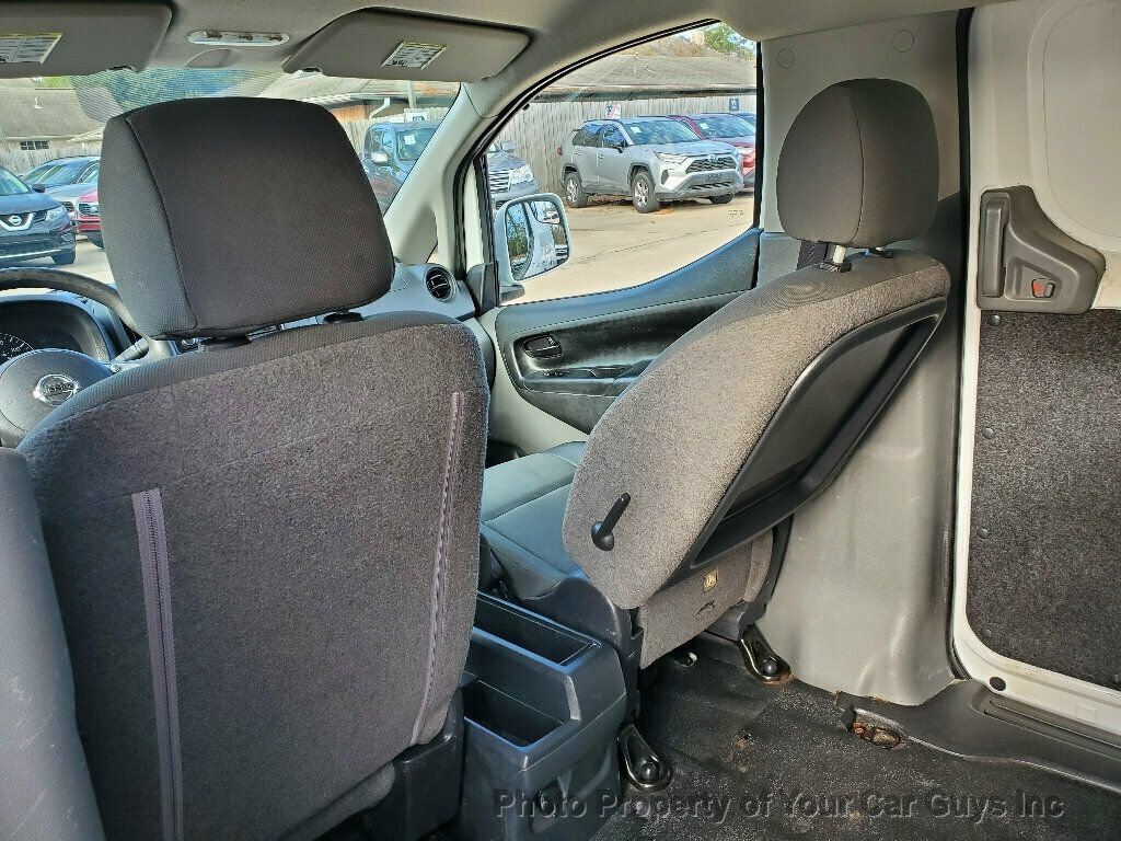 Used 2015 Nissan NV200 SV w/ Technology Package FWD image 26