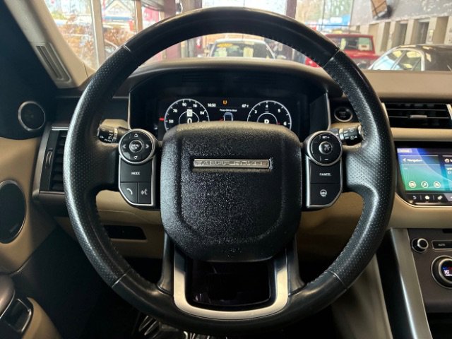 Used 2017 Land Rover Range Rover Sport HSE image 23