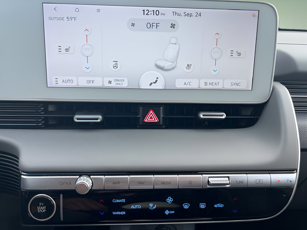 Certified 2024 Hyundai Ioniq 5 SEL AWD/4WD image 33