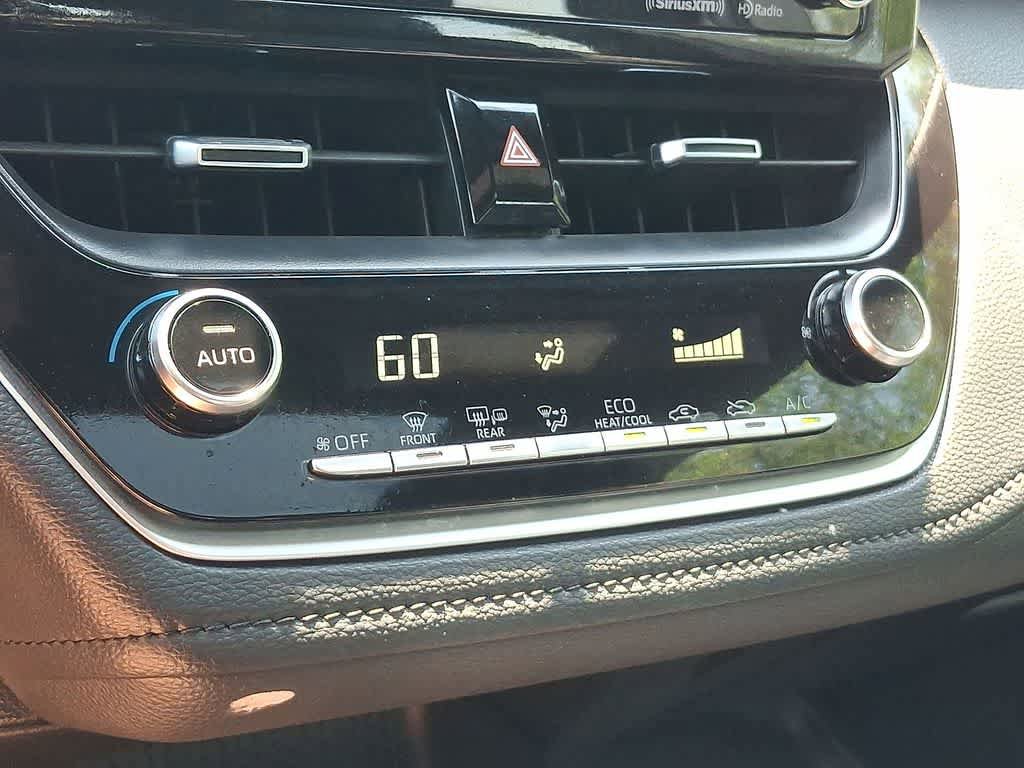 Used 2022 Toyota Corolla XSE FWD image 19