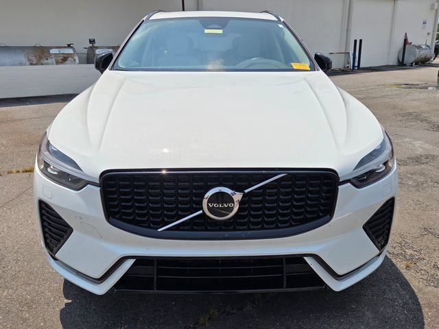 Certified 2024 Volvo XC60 B5 Core w/ Protection Package Premier AWD/4WD image 8