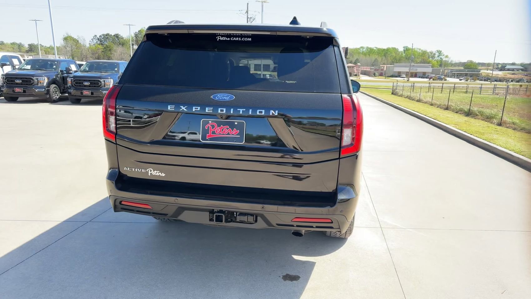 Used 2025 Ford Expedition Active AWD/4WD image 7