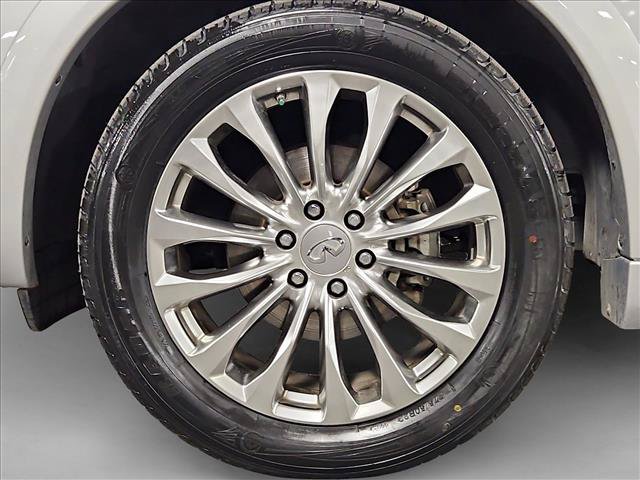 Used 2017 INFINITI QX80 2WD w/ Deluxe Technology Package image 26