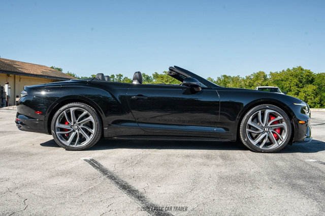 Used 2025 Bentley Continental GT Speed image 9