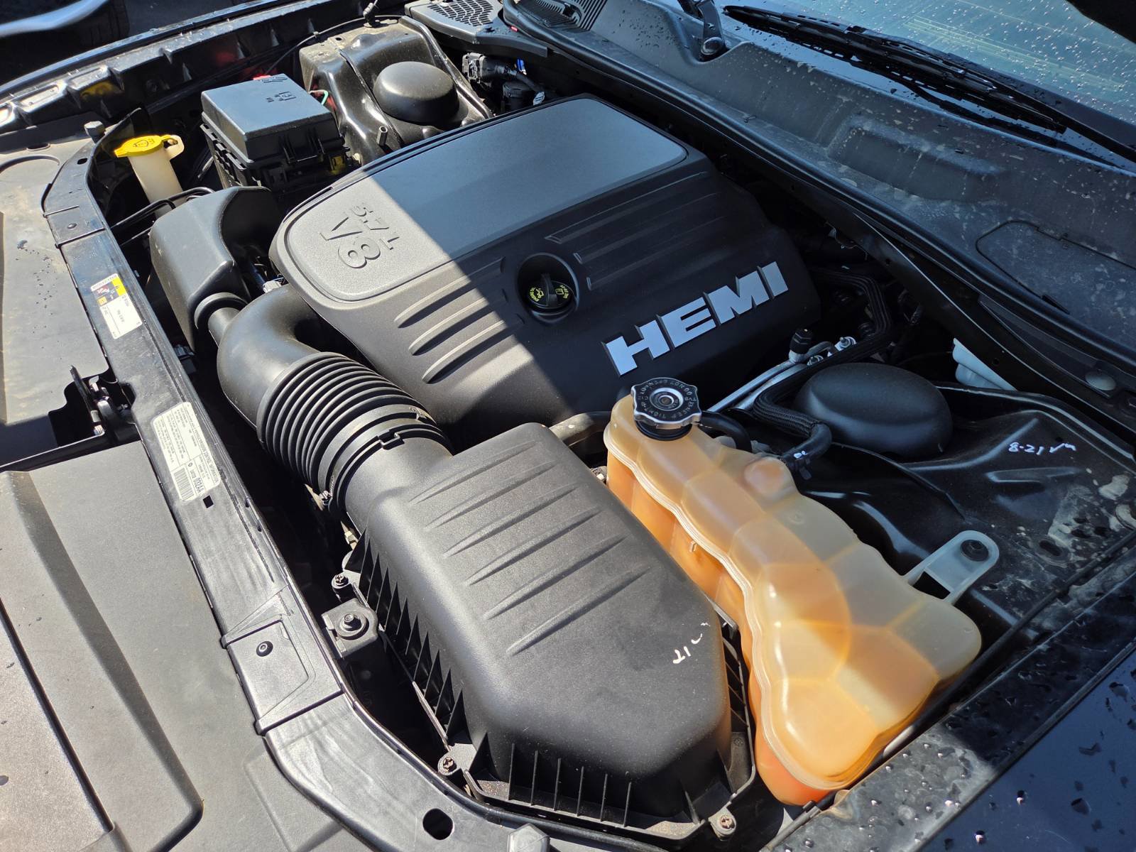 Used 2013 Dodge Challenger R/T image 17