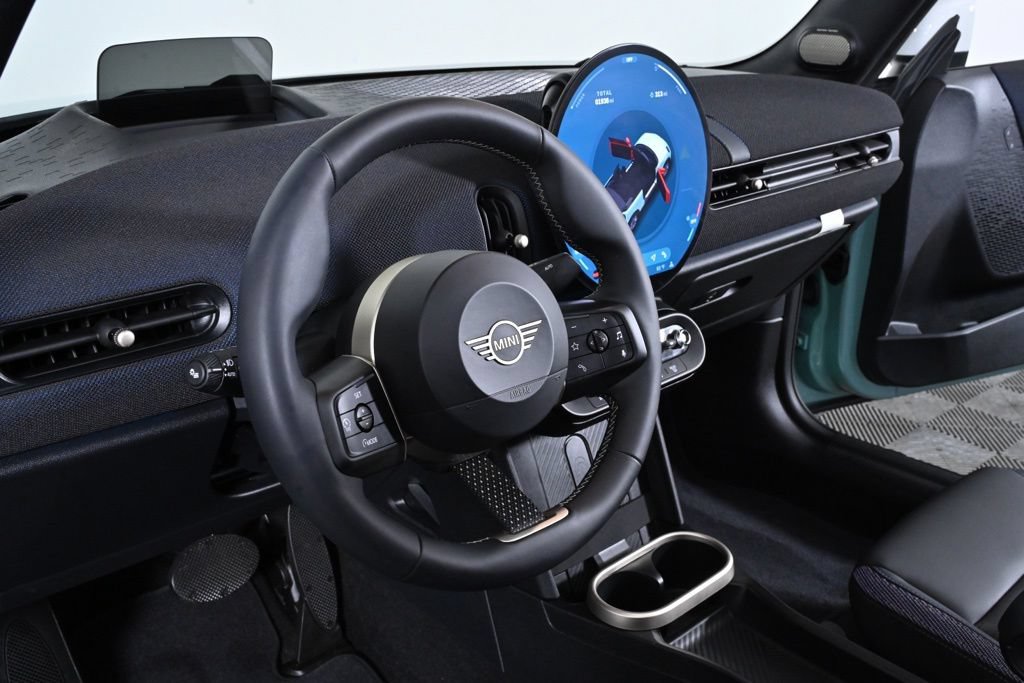 Used 2025 MINI Cooper S FWD image 18