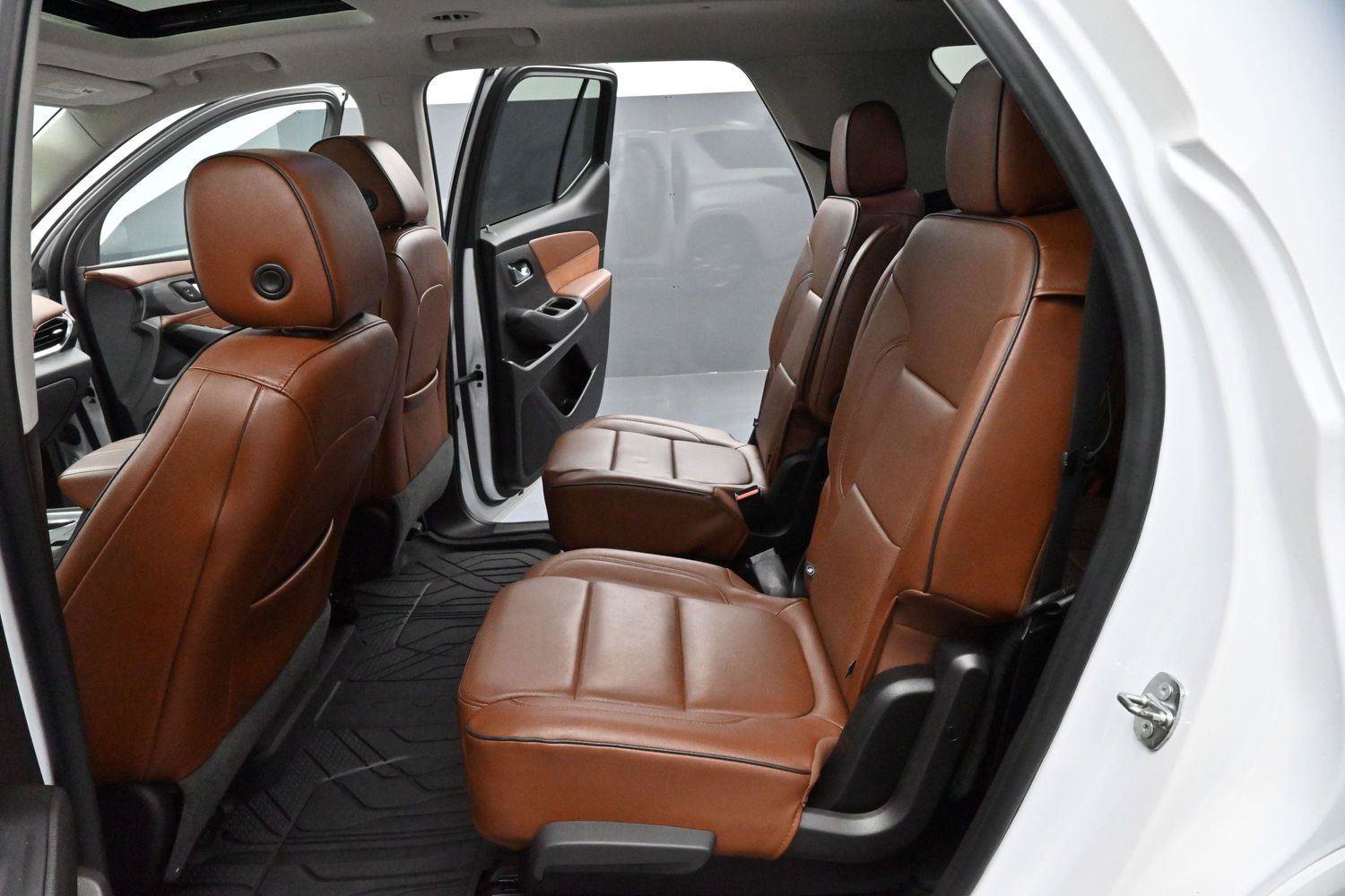Used 2019 Chevrolet Traverse High Country w/ LPO, Floor Liner Package AWD/4WD image 34