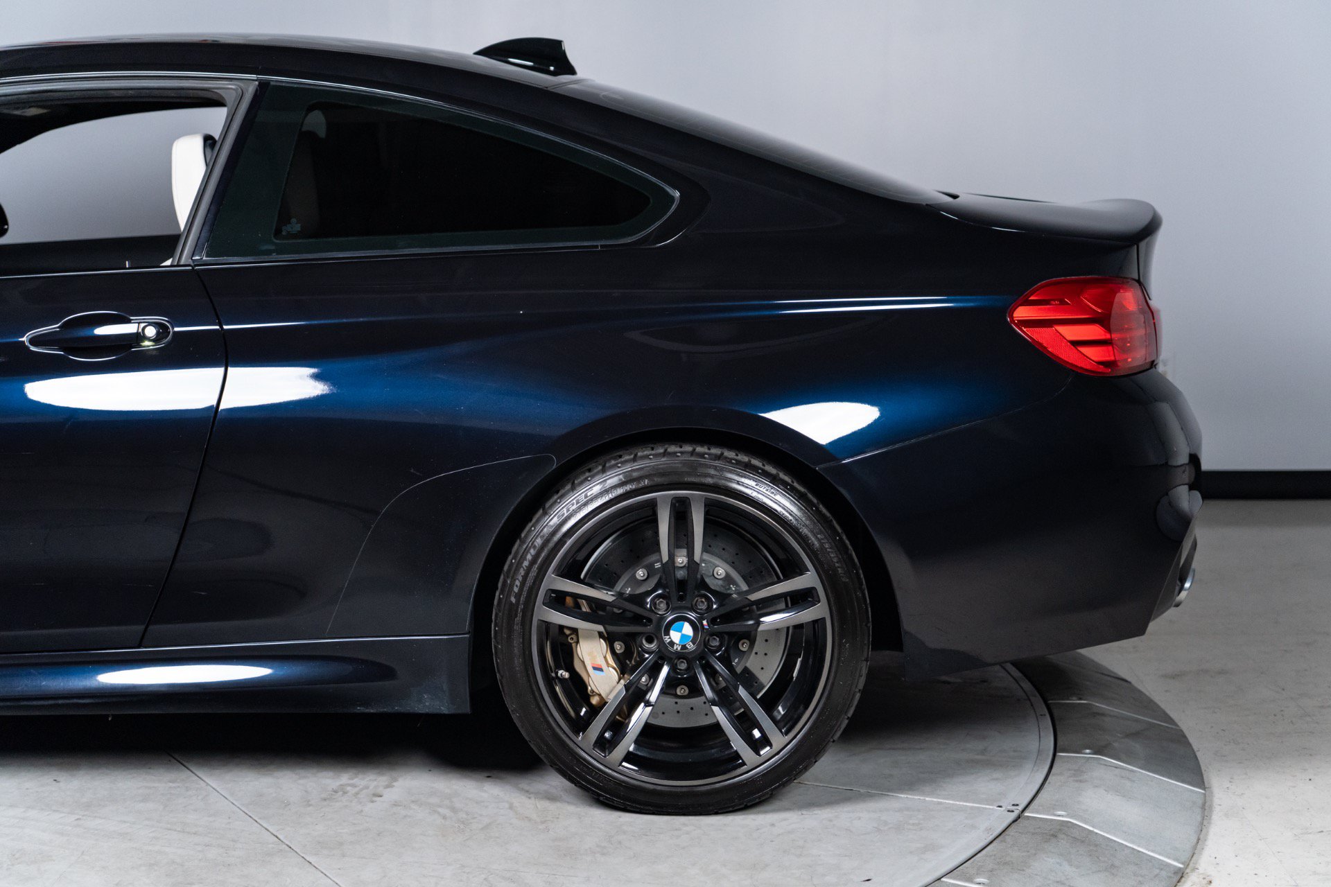 Used 2015 BMW M4 Coupe RWD image 94