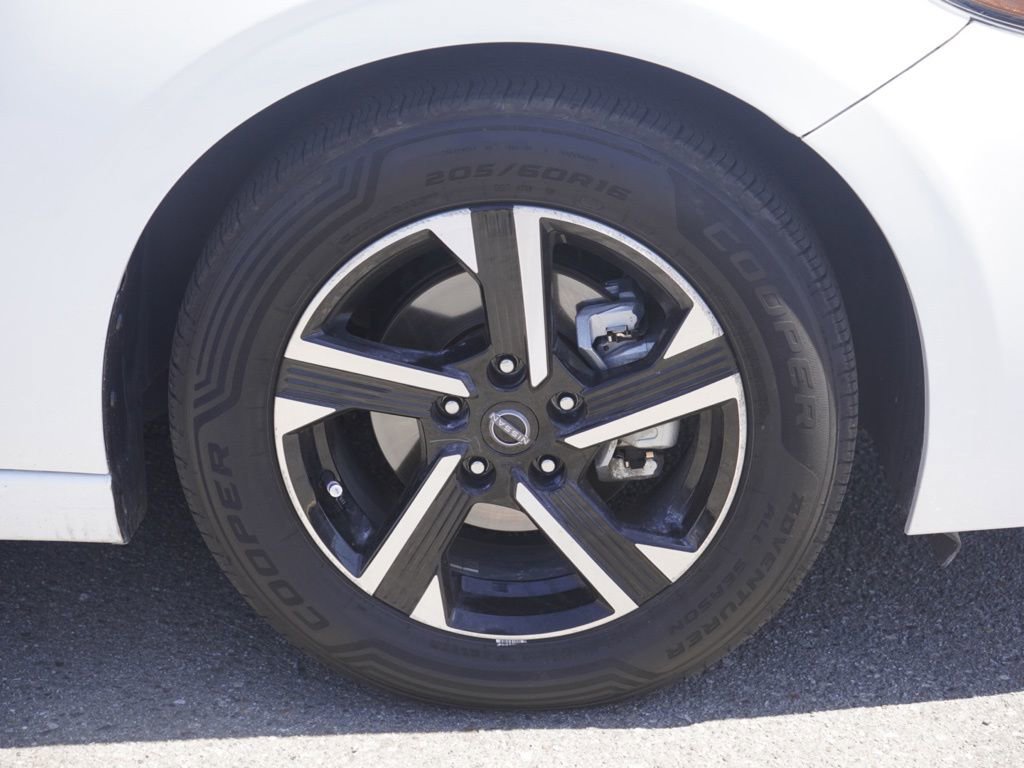 Certified 2024 Nissan Sentra SV image 7