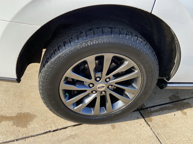 Used 2020 Ford Expedition Limited w/ Equipment Group 301A image 31